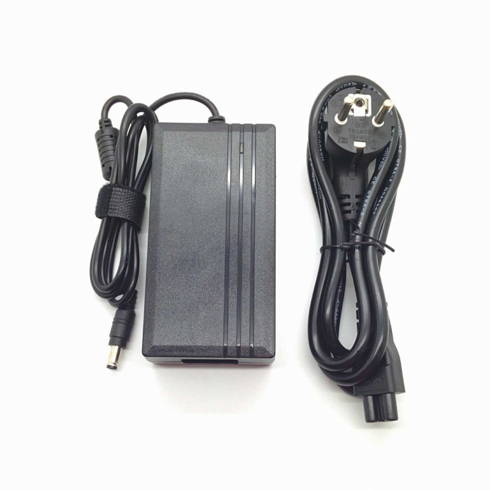 60w Cargador 12v 5a con punta 5.5mm * 2.5mm